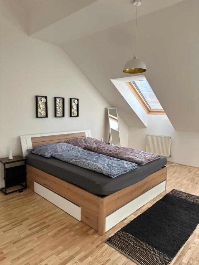 Klimatisiertes Dachgeschoss City Apartment In Zentrum Wiens Eksteriør bilde