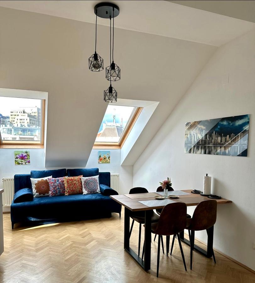 Klimatisiertes Dachgeschoss City Apartment In Zentrum Wiens Eksteriør bilde
